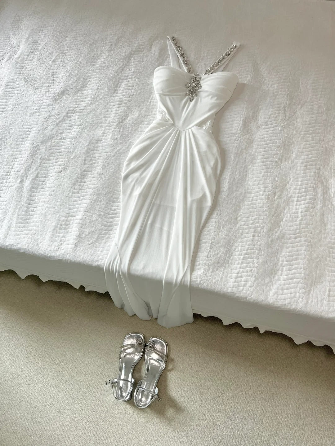 Elegant Prom Dress White Spaghetti Straps Crystal Pleated Prom Dress Party Dress  D2578