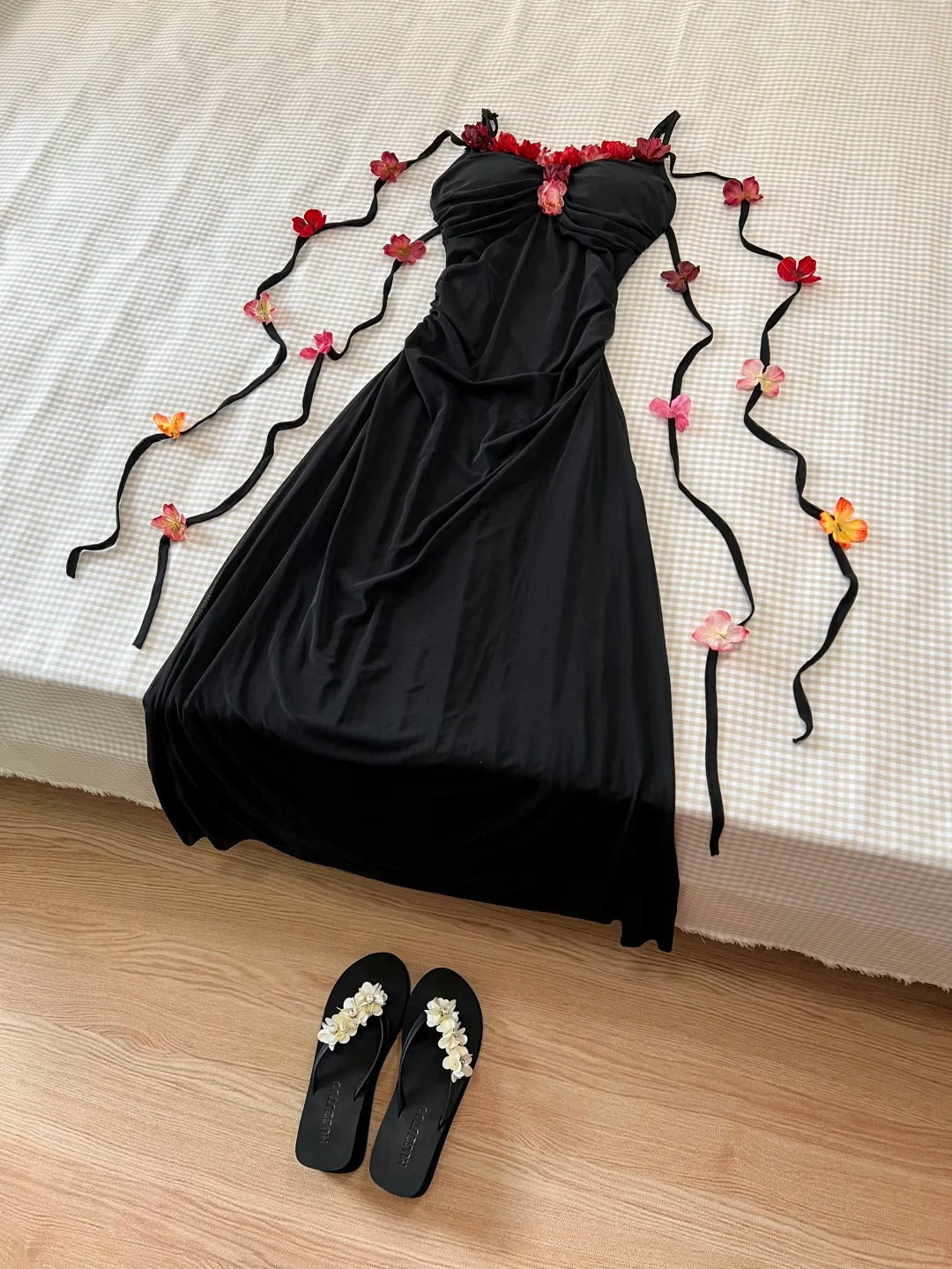 Hübsches Ballkleid Schwarz Spaghettiträger Blumen Ballkleid Partykleid D2588