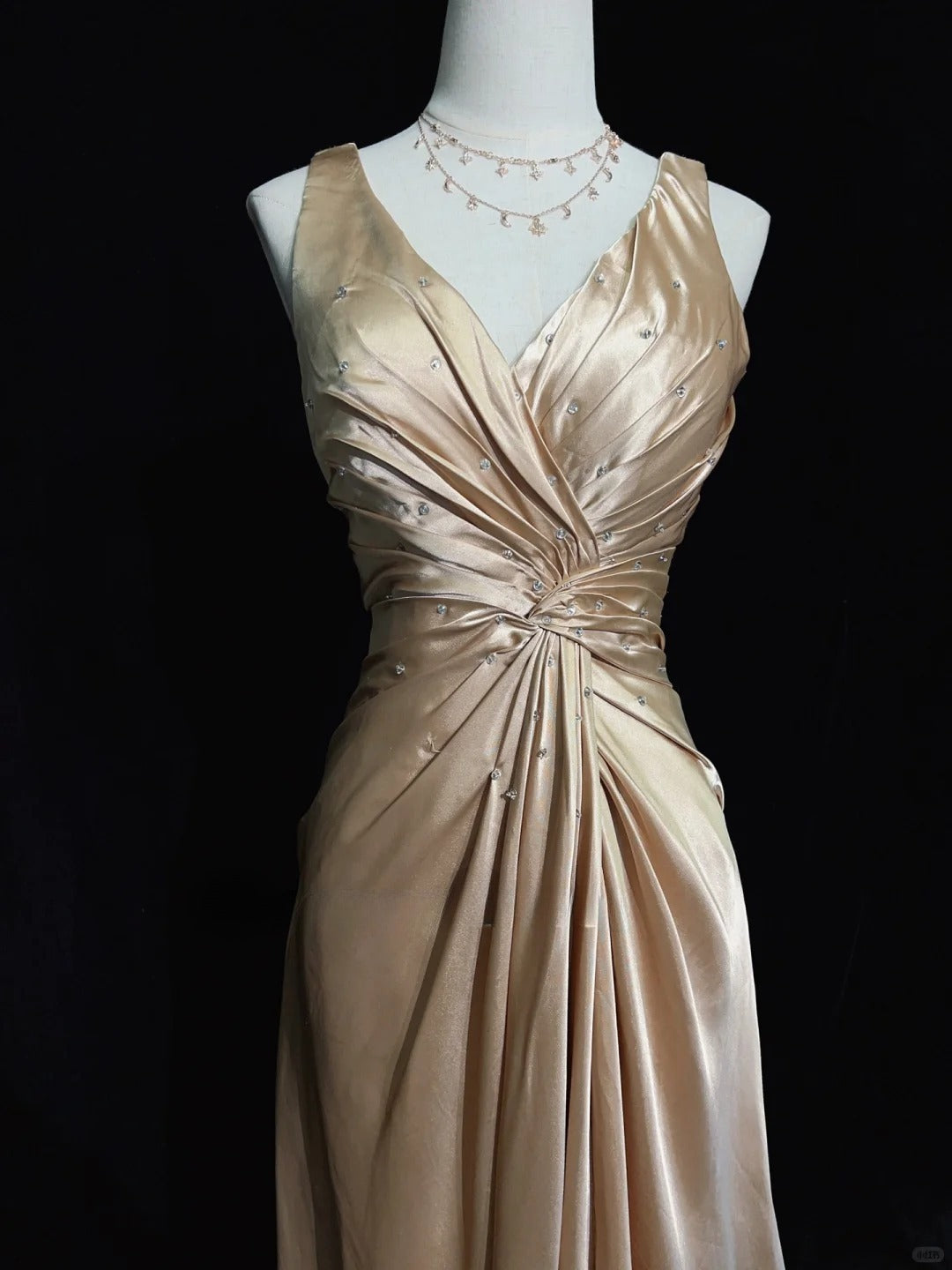 Elegant Prom Dress V-neck Sequins Pleated Prom Gown Birthday Party Dress Evening Dresses D2595