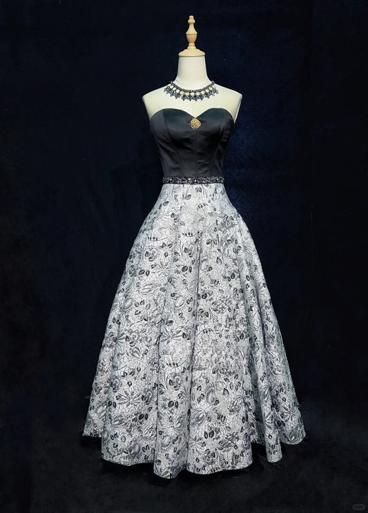 Robe de bal élégante coupe trapèze, décolleté en cœur, robe de gala, robe de soirée D2600