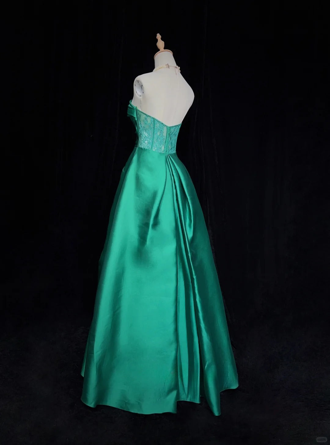 Stunning Prom Dress Strapless Pleated Prom Gown Gala Dress Evening Dresses D2606