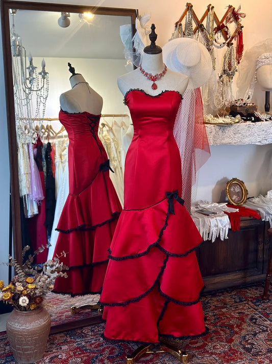 Jolie robe de bal sirène à volants et décolleté en cœur, robe de soirée de gala D2742