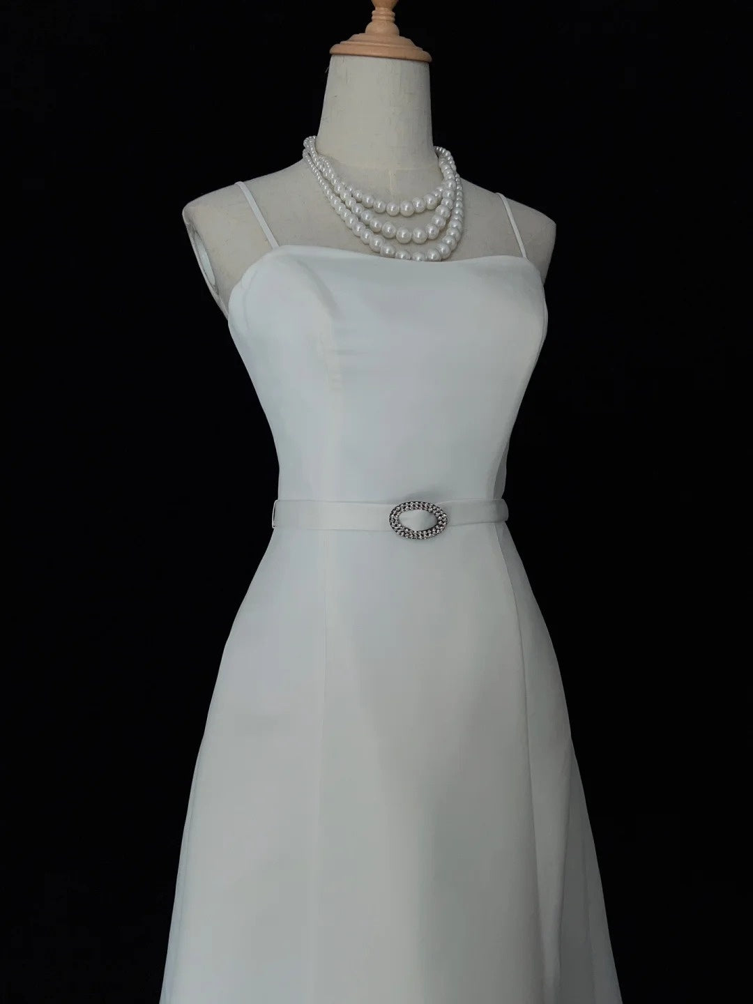 Minimalist A Line Spaghetti Straps Wedding Dress    D2892