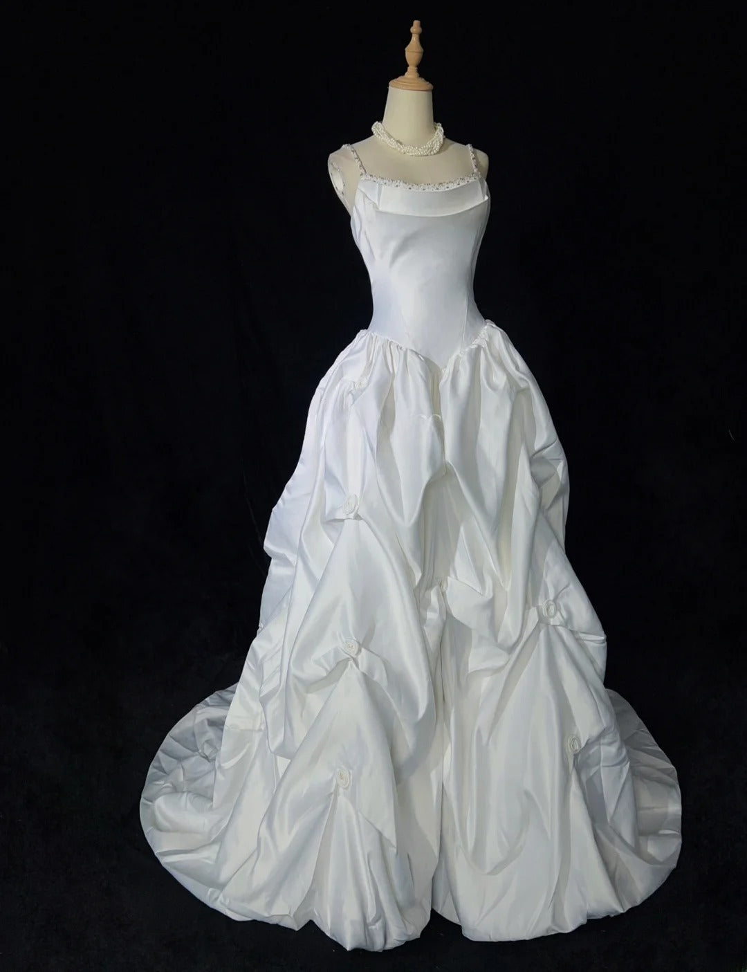 Elegant Spaghetti Straps Pleated Beading Wedding Dress Ball Gown D2905