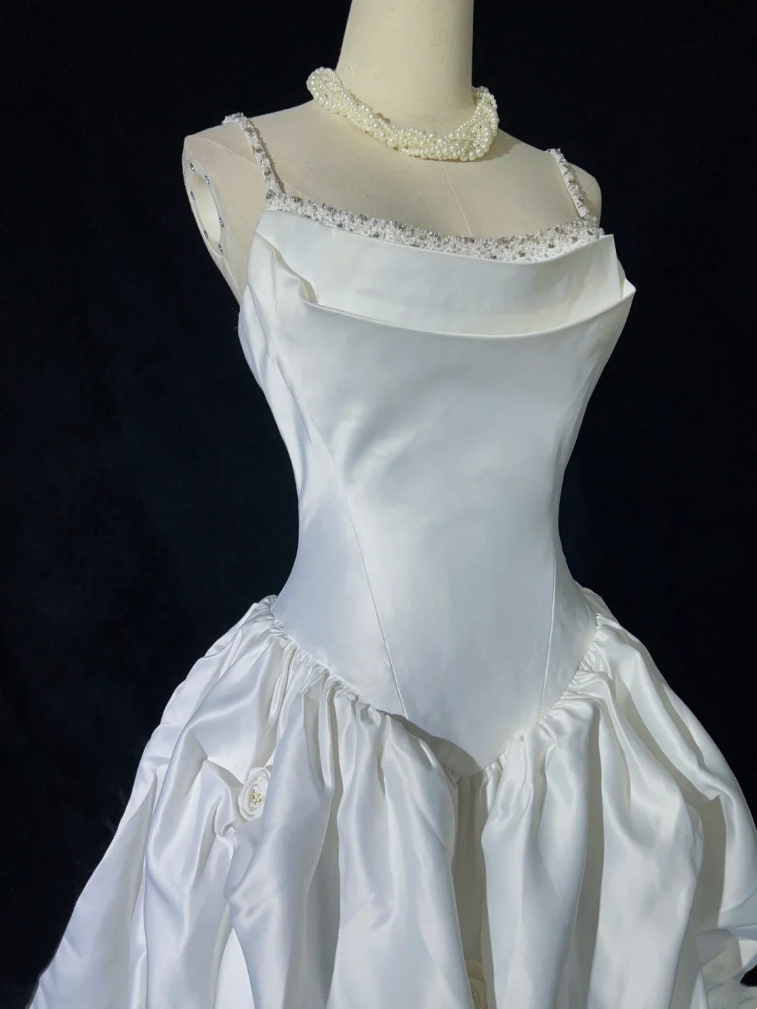 Elegant Spaghetti Straps Pleated Beading Wedding Dress Ball Gown D2905