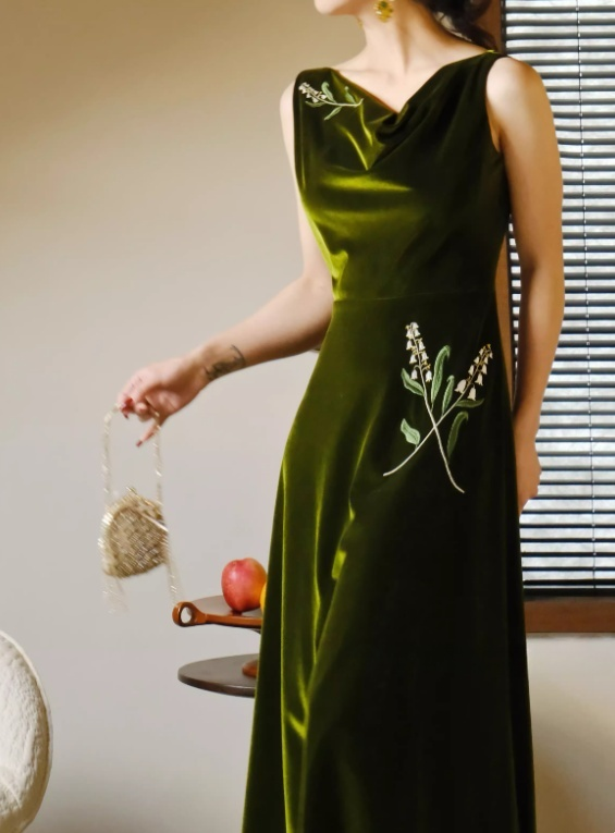 Elegant Prom Dress Velvet A Line Evening Dress Gala Dress D2976