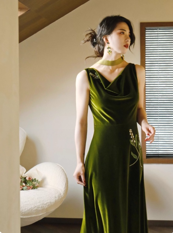 Elegant Prom Dress Velvet A Line Evening Dress Gala Dress D2976