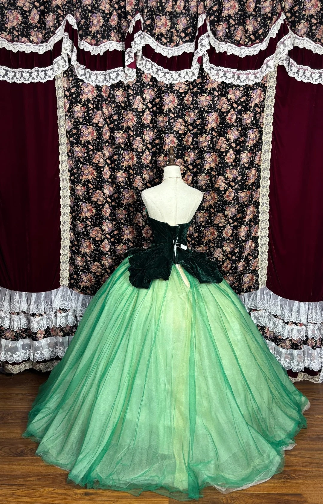 Gorgeous Prom Dress Green Sweetheart Velvet Tulle Ball Gown Evening Dress Birthday Party Dress D3019