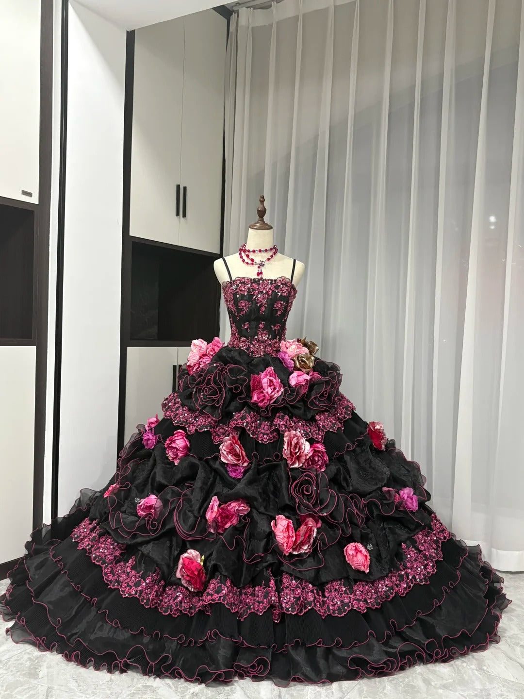 Stunning Prom Dress Spaghetti Straps Flower Ruffle Ball Gown Evening Dress Quinceanera Dress D3051