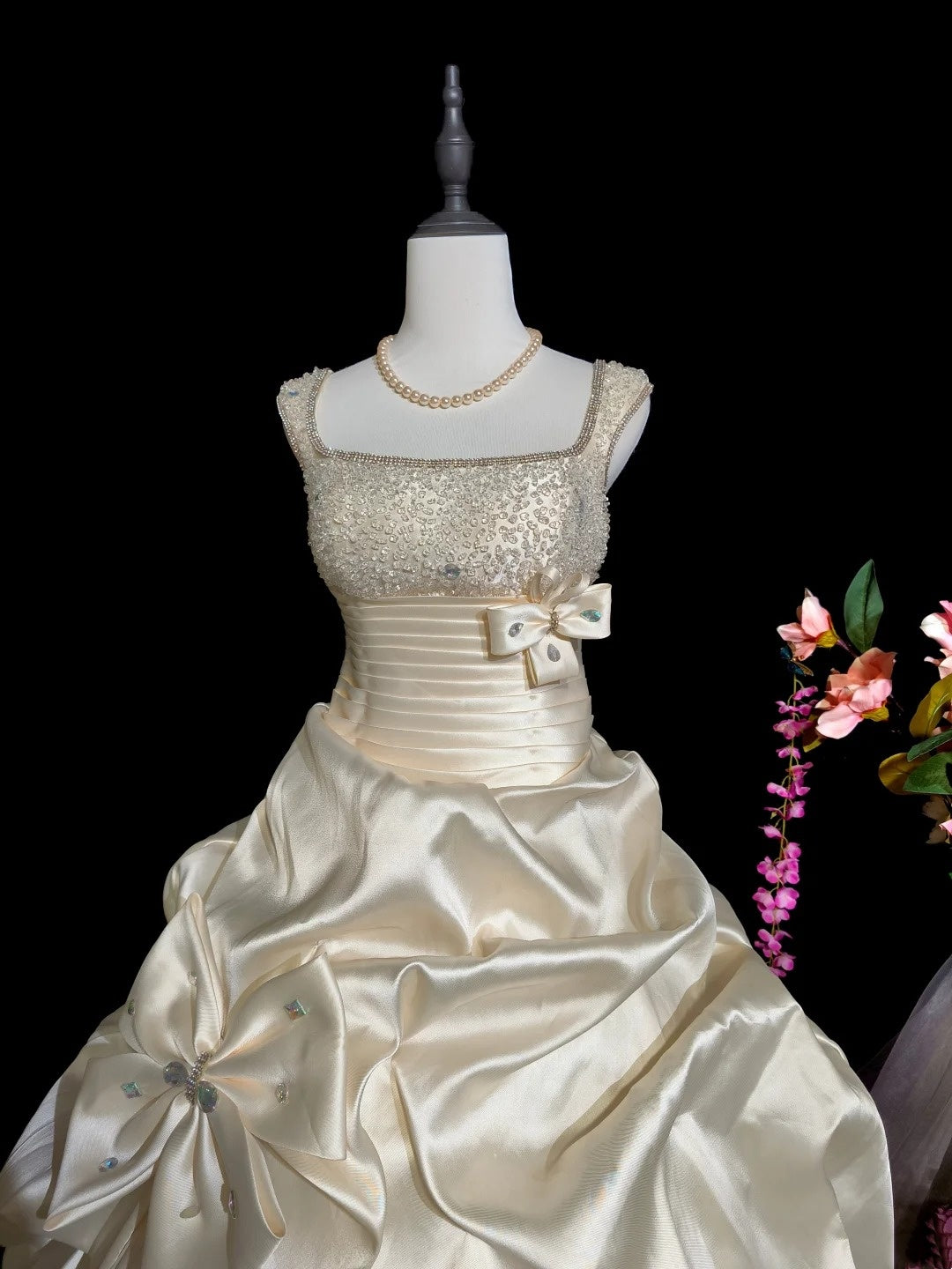 Elegant Square Neck Pleated Beading Tiered Wedding Dress D3078