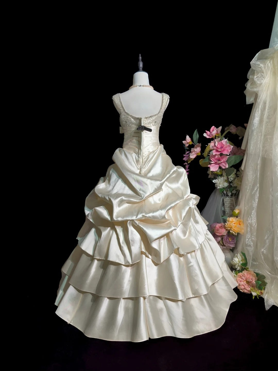Elegant Square Neck Pleated Beading Tiered Wedding Dress D3078