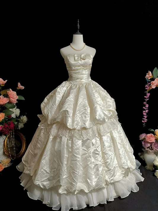 Vintage Strapless Pleated Lace Wedding Dress D3113