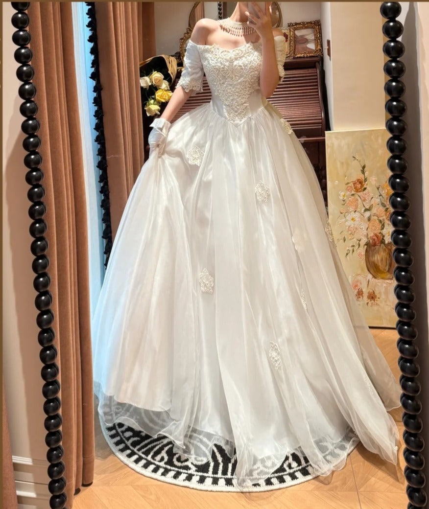 Romantic Off Shoulder Pleated Wedding Dress D3119