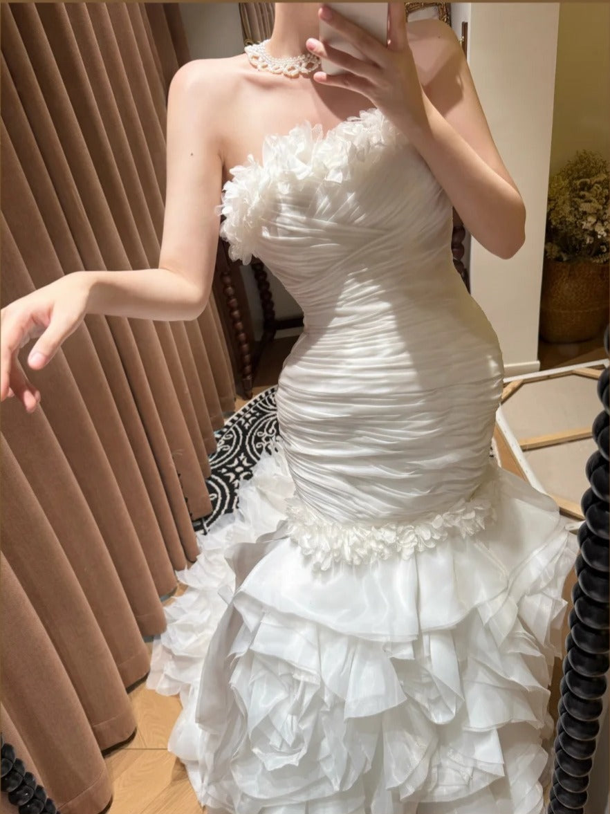 Elegant Strapless Pleated Tiered Mermaid Wedding Dress D3121