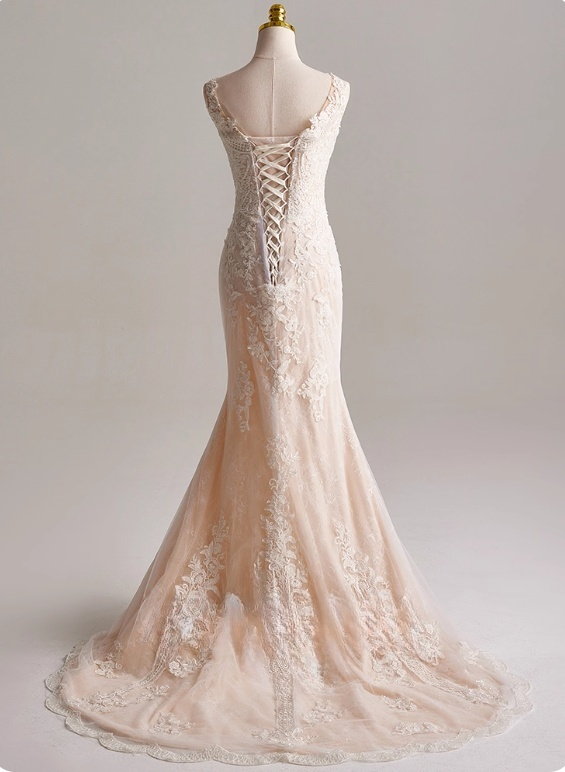 Elegant Spaghetti Straps Lace Mermaid Wedding Dress D3138