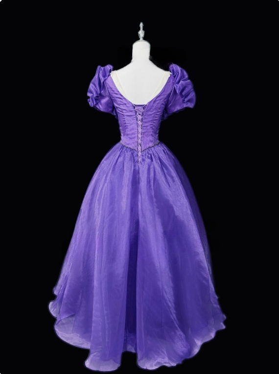 Jolie robe de bal à col en V et robe de soirée plissée D3154