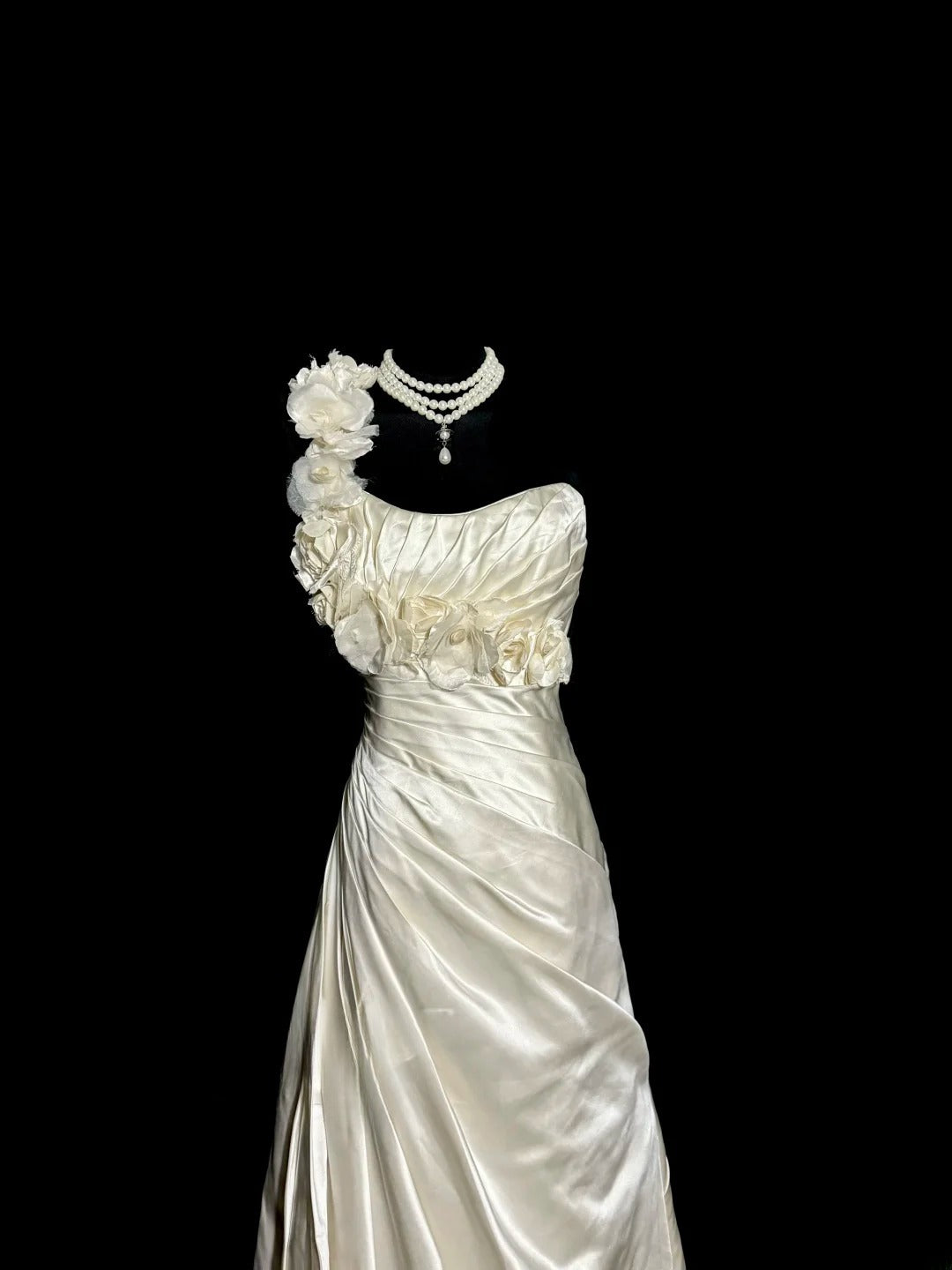 Pretty Wedding Dress A Line One Shoulder Pleated Wedding Dress D3212