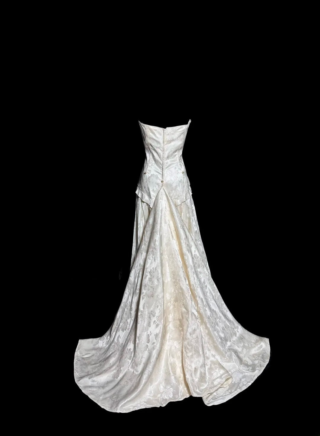 Elegant Wedding Dress A Line Strapless Wedding Dress D3219