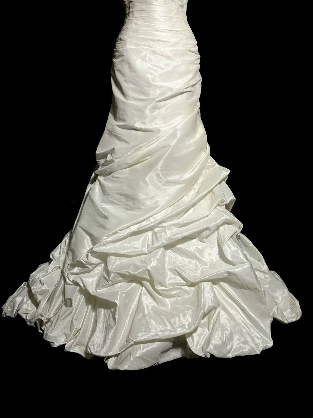 Elegant Wedding Dress A Line Sweetheart Pleated Wedding Dress D3222