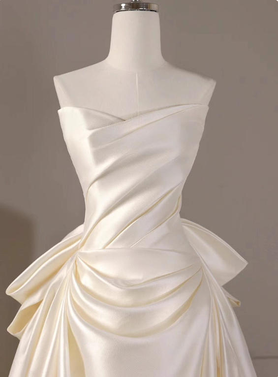 Charming Wedding Dress Strapless Pleated Wedding Dress D3228