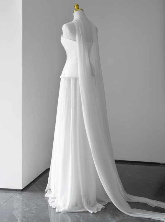 Charming Wedding Dress A Line Strapless Pleated Tulle Wedding Dress D3232