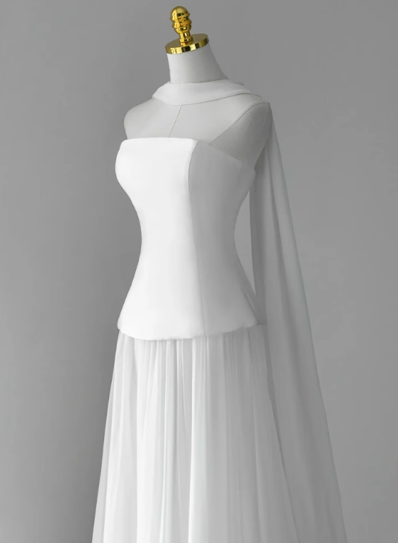 Charming Wedding Dress A Line Strapless Pleated Tulle Wedding Dress D3232