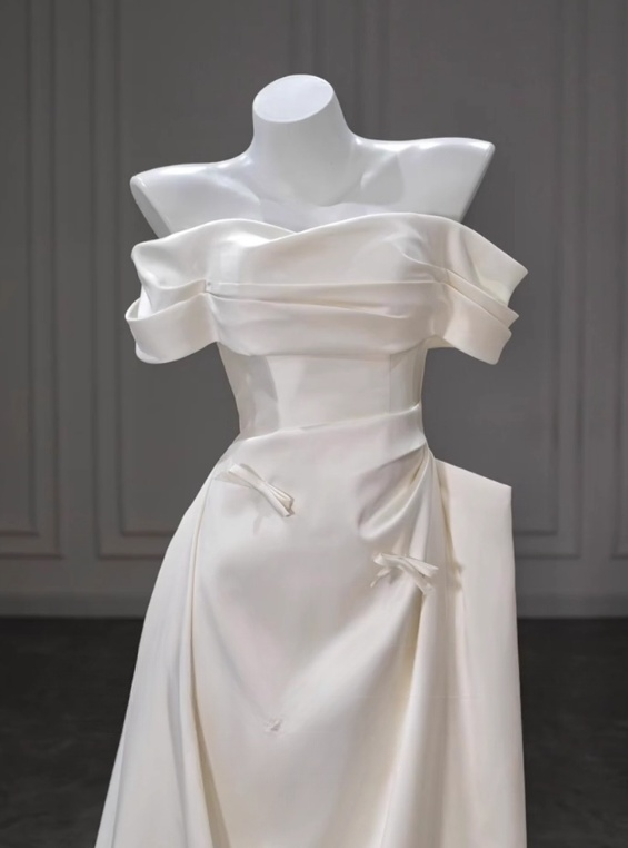 Elegant Wedding Dress A Line Off Shoulder Pleated Wedding Dress D3233