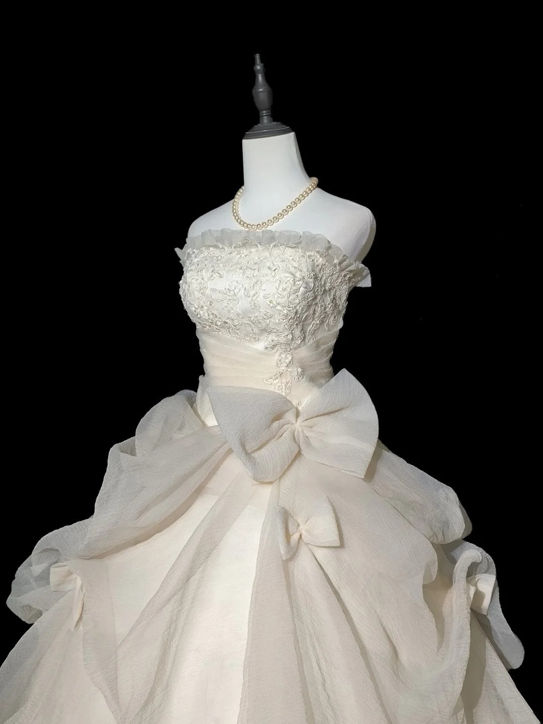 Vintage Wedding Dress Strapless Pleated Tulle Wedding Dress D3247