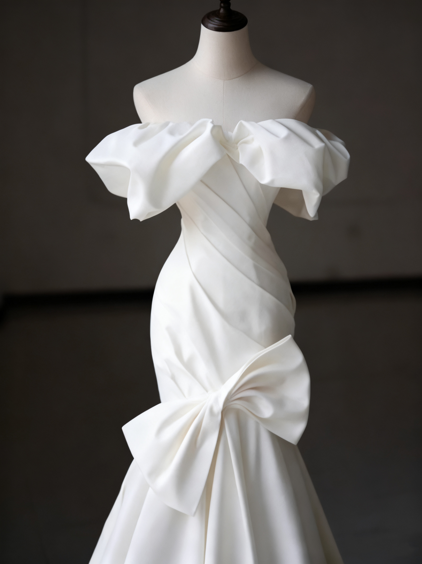 Elegant Wedding Dress Off Shoulder Pleated Mermaid Wedding Dress D3252