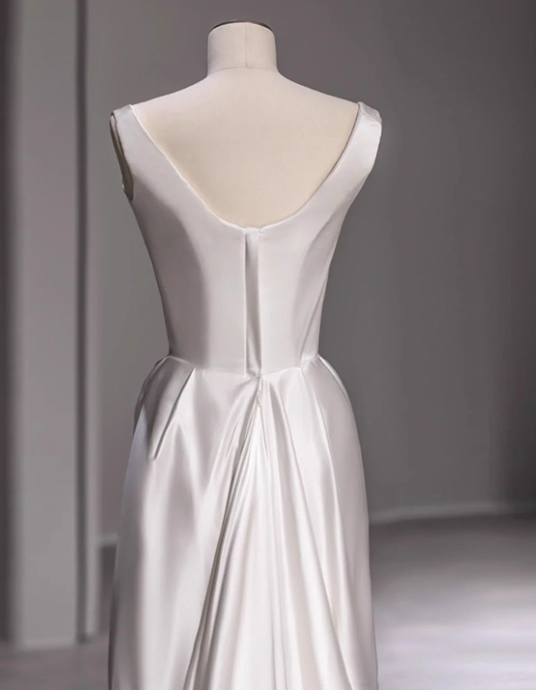 Charming Wedding Dress Spaghetti Straps Pleated Wedding Dress D3265