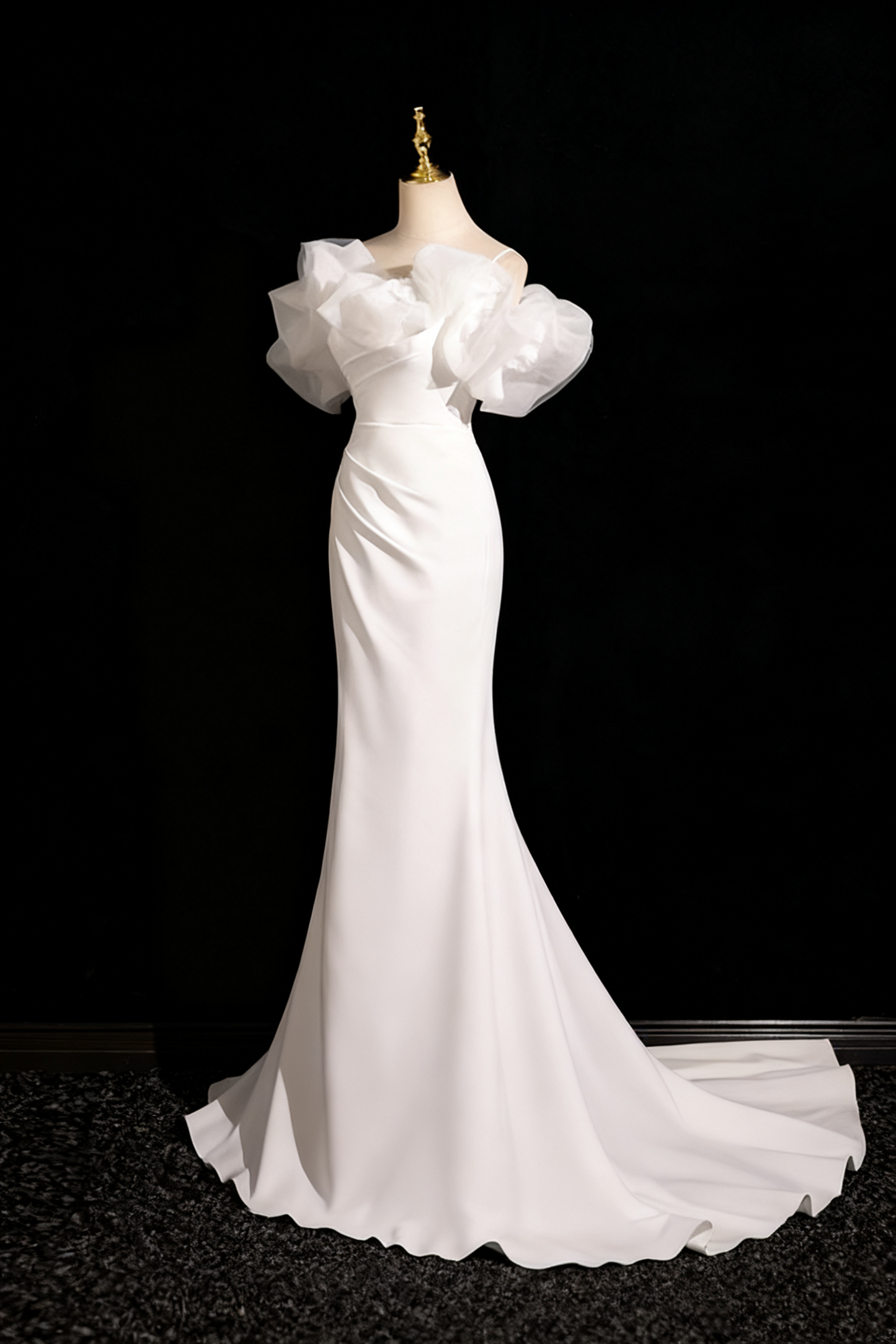 Charming Wedding Dress Off Shoulder Ruffle Pleated Mermaid Wedding Dress D3292