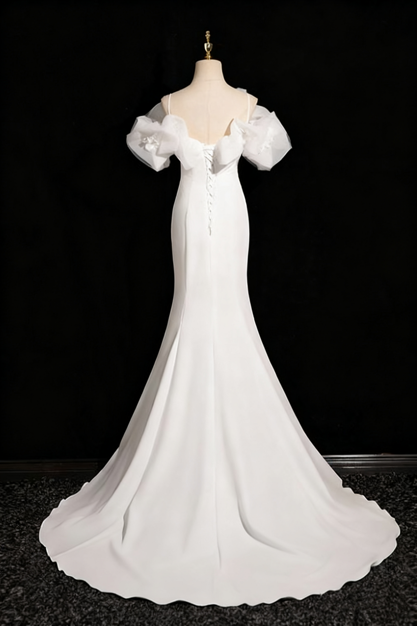 Charming Wedding Dress Off Shoulder Ruffle Pleated Mermaid Wedding Dress D3292