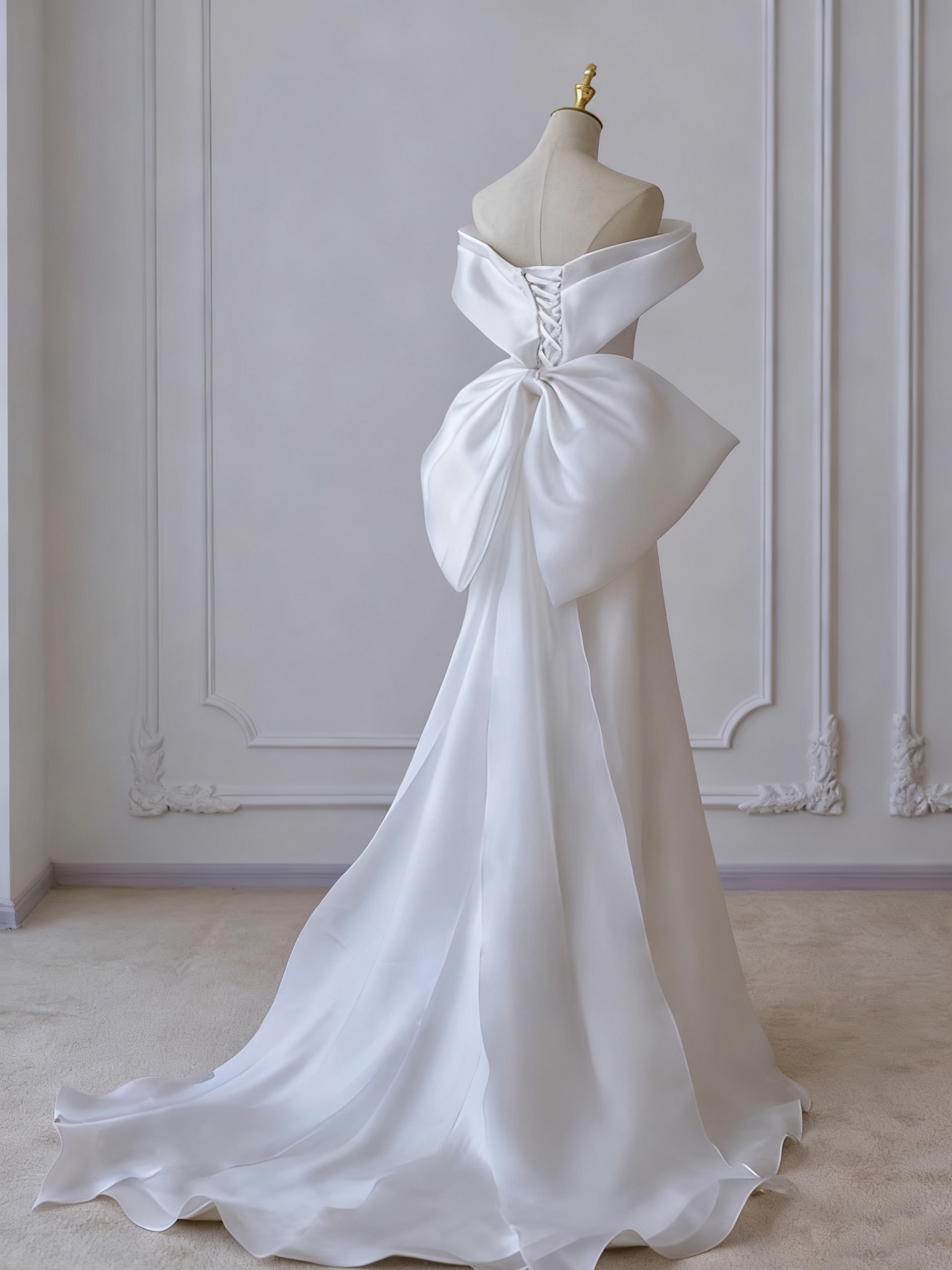 Jolie robe de mariée trapèze plissée à épaules dénudées D3297