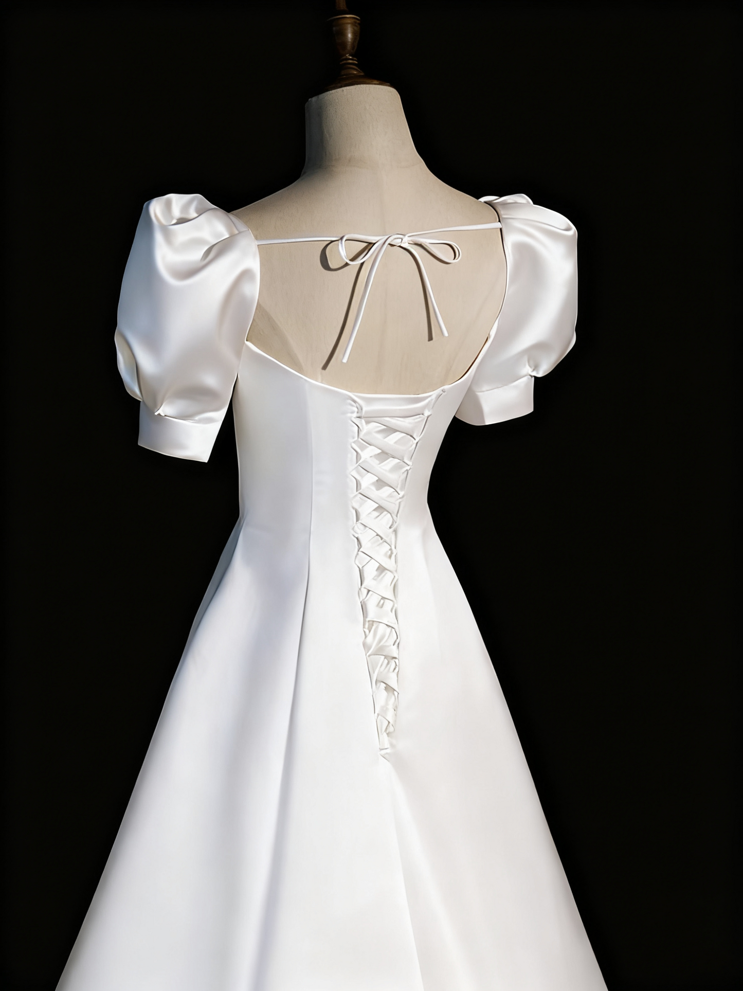 Robe de mariée populaire, coupe trapèze, décolleté en cœur, plissée, D3298