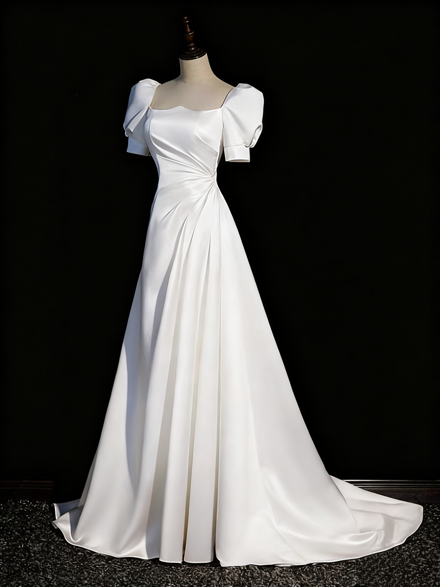 Robe de mariée populaire, coupe trapèze, décolleté en cœur, plissée, D3298