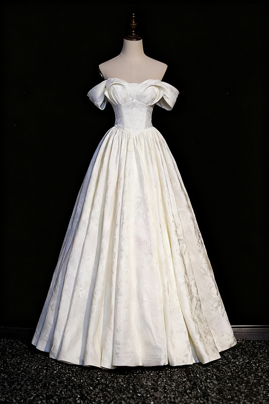 Charmante robe de mariée plissée à épaules dénudées D3300