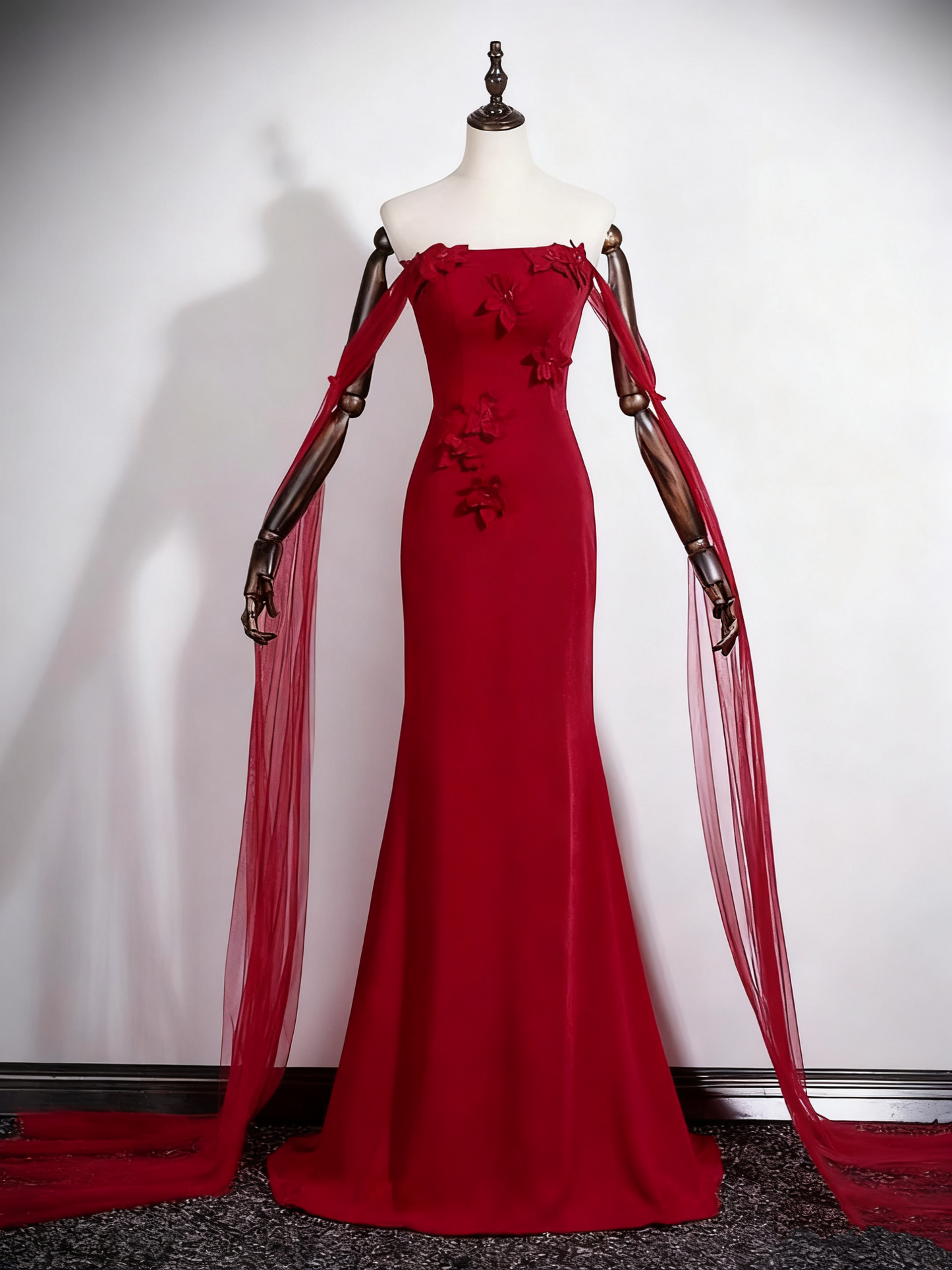 Superbe robe de bal rouge vin, bustier, motif floral, style sirène, D3304