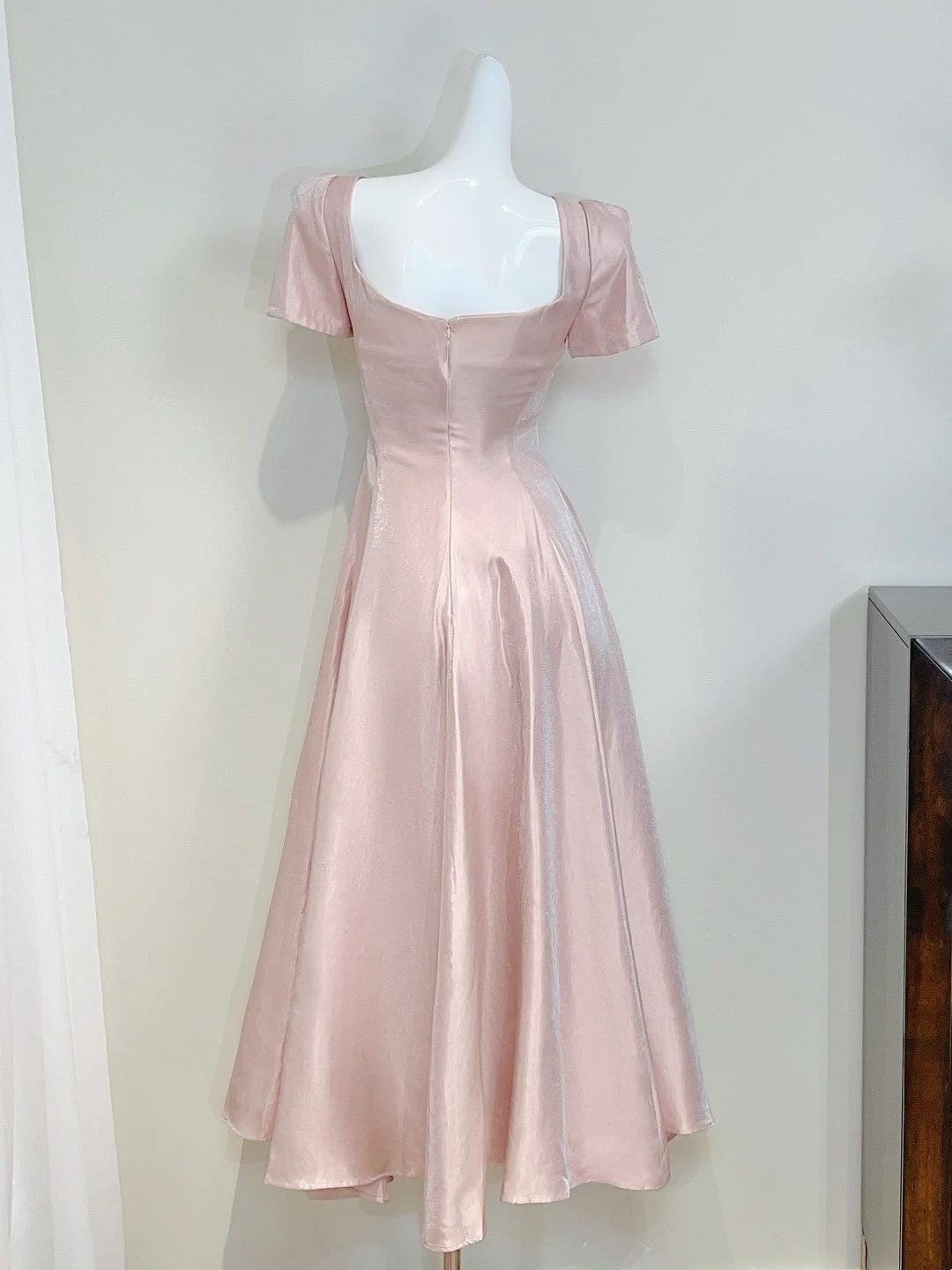 Robe de bal élégante, coupe trapèze, col carré, plissée, tenue de soirée, tenue de fête d'anniversaire, D3348