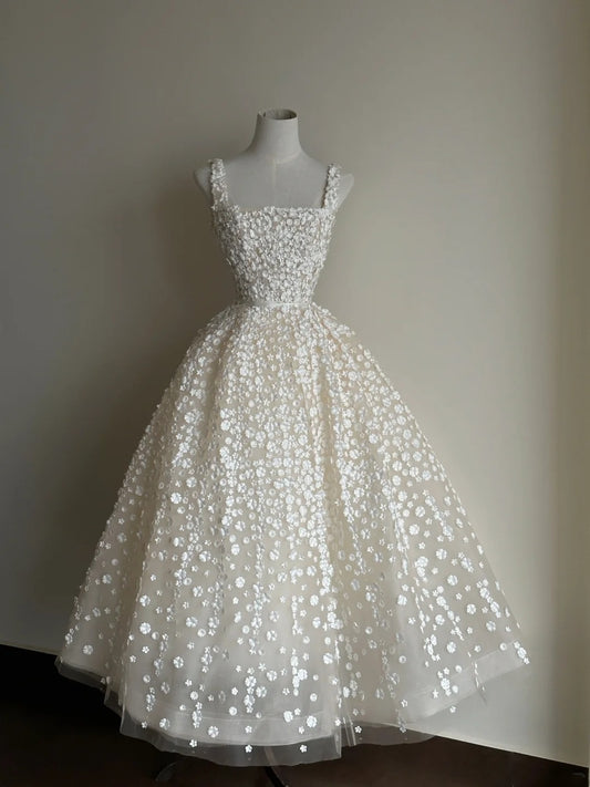 Superbe robe de bal à col carré et imprimé floral pour soirée Sweet 16 D3351