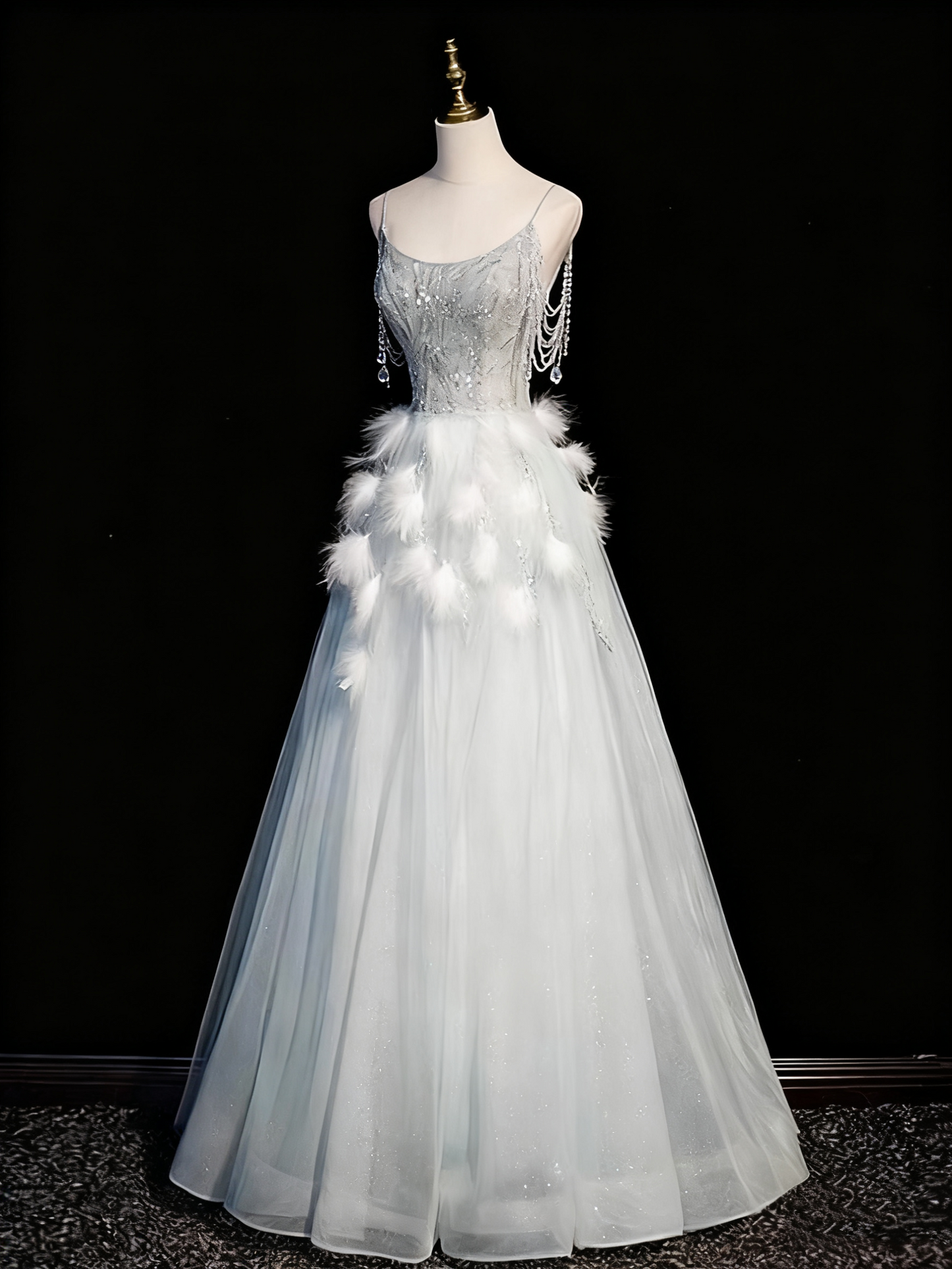 Superbe robe de bal à bretelles spaghetti et plumes plissées, robe de soirée, robe de fête d'anniversaire D3366