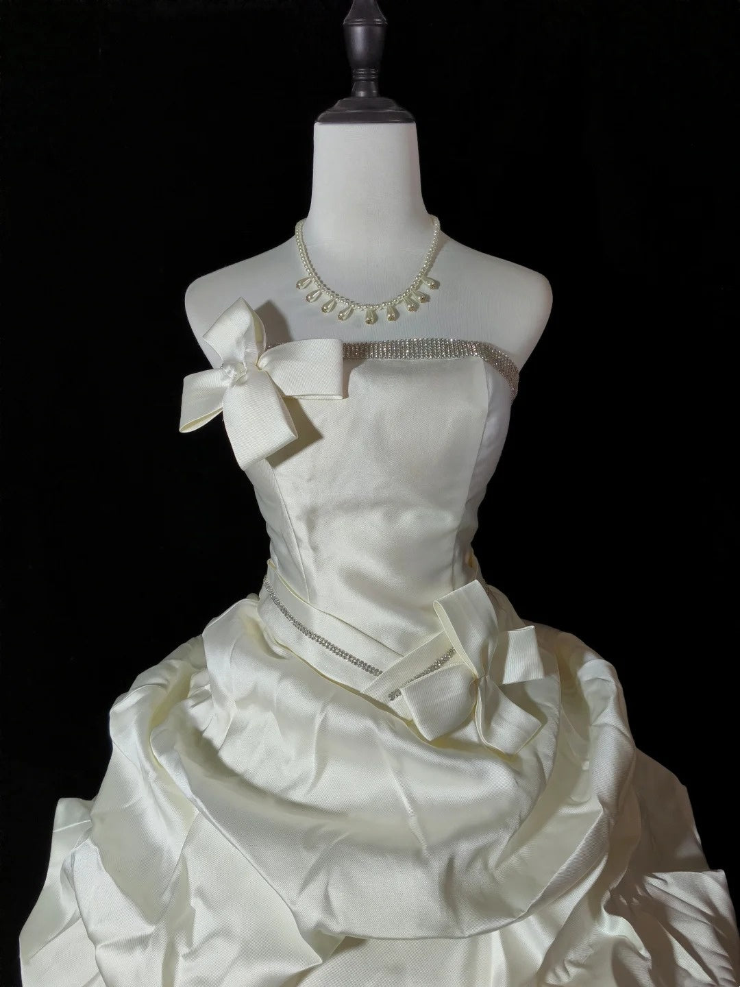 Robe de mariée beauté A-Line, décolleté en cœur, plissée, D3302