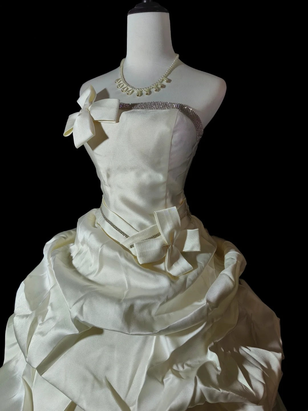 Robe de mariée beauté A-Line, décolleté en cœur, plissée, D3302