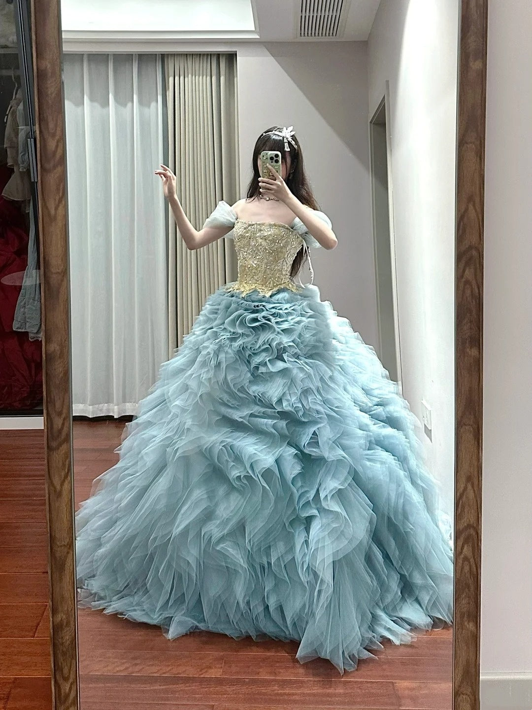 Elegant Prom Dress Off Shoulder Tiered Tulle Ball Gown Birthday Party Dress Princess Dress   D3451