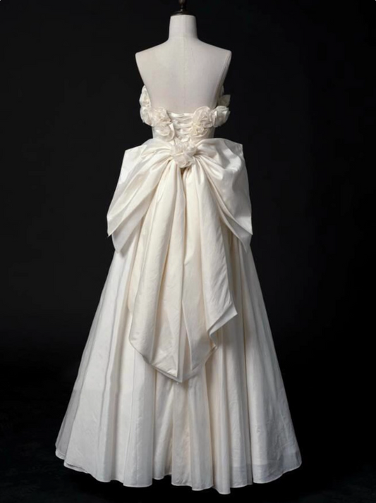 Charming Wedding Dress A Line Strapless Flower Pleated Wedding Dress D3485