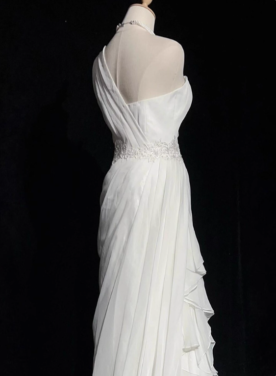 Robe de mariée beauté A-Line, décolleté en cœur, plissée, D3302