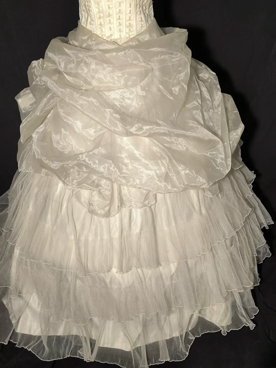 Robe de mariée beauté A-Line, décolleté en cœur, plissée, D3302