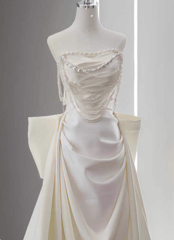 Elegant Wedding Dress A Line Strapless Pleated Wedding Dress D3254