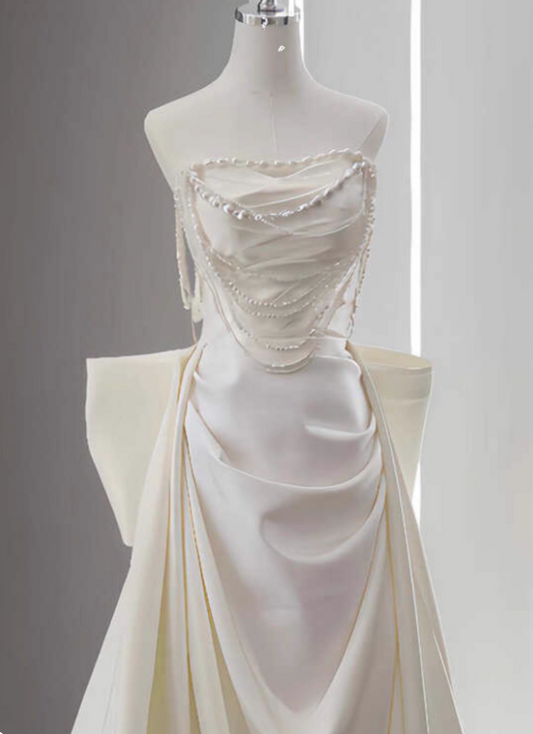Robe de mariée élégante, coupe trapèze, sans bretelles, plissée, D3254