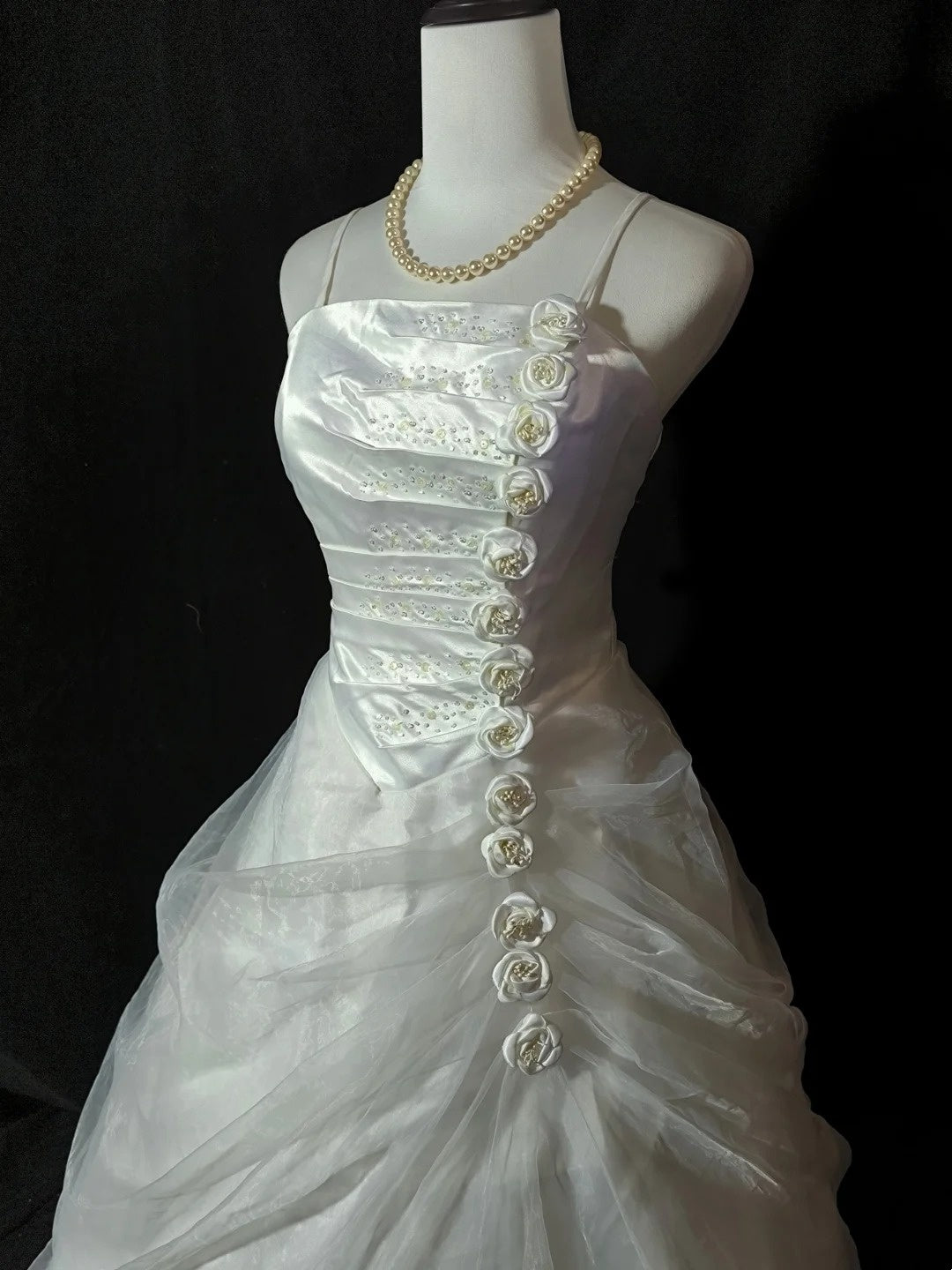 Robe de mariée beauté A-Line, décolleté en cœur, plissée, D3302