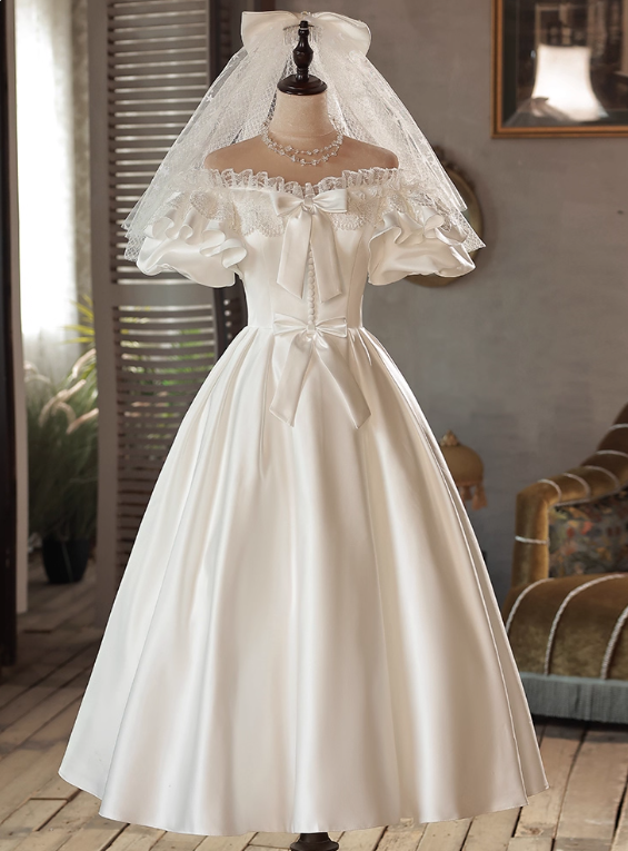 Robe de mariée beauté A-Line, décolleté en cœur, plissée, D3302